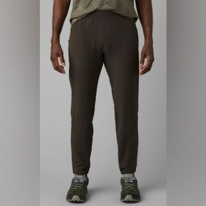 Prana Men’s West Edge Lightweight Workout Joggers in Black Olive Size S